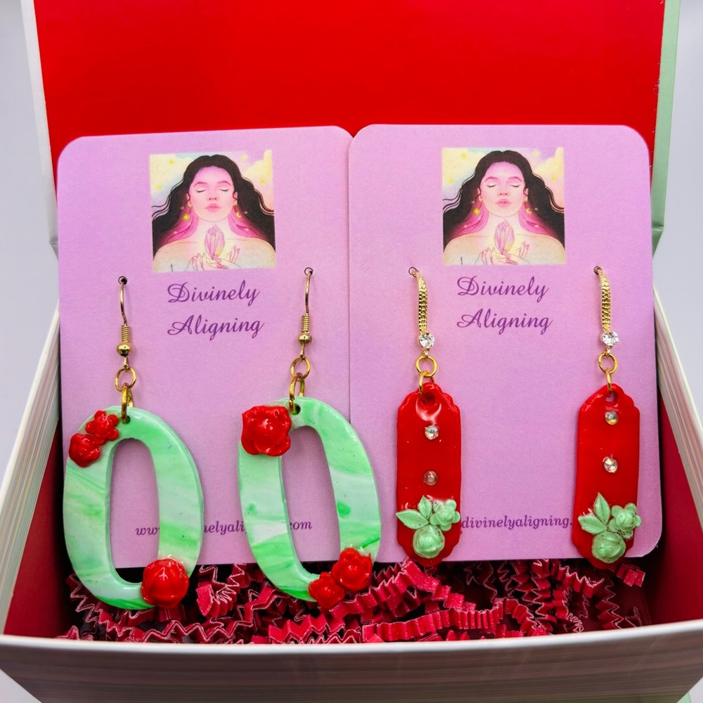 Divinely Aligning- Glam’s Jewlery, Accessories & Crystals Live Show🩷✨🥰 - Picture 5 of 6